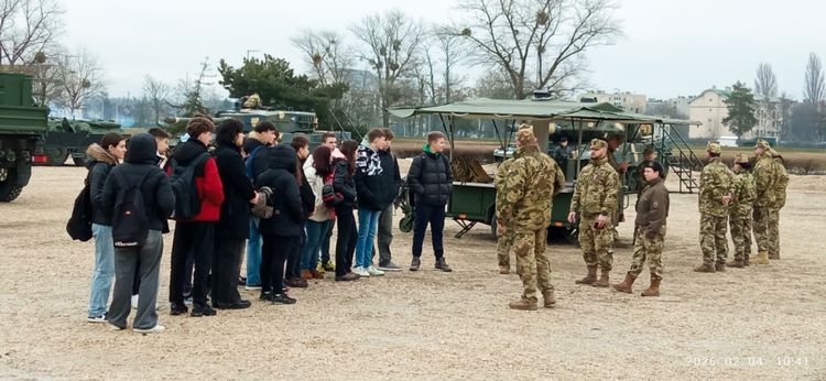 Milyen is a haditechnika